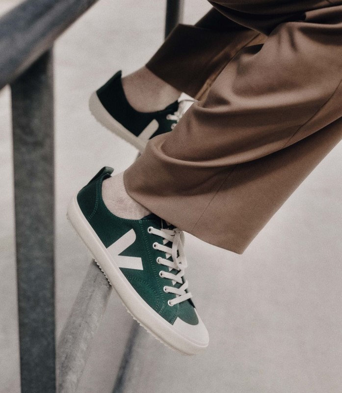Veja Canvas Poker Pierre Collection Australia