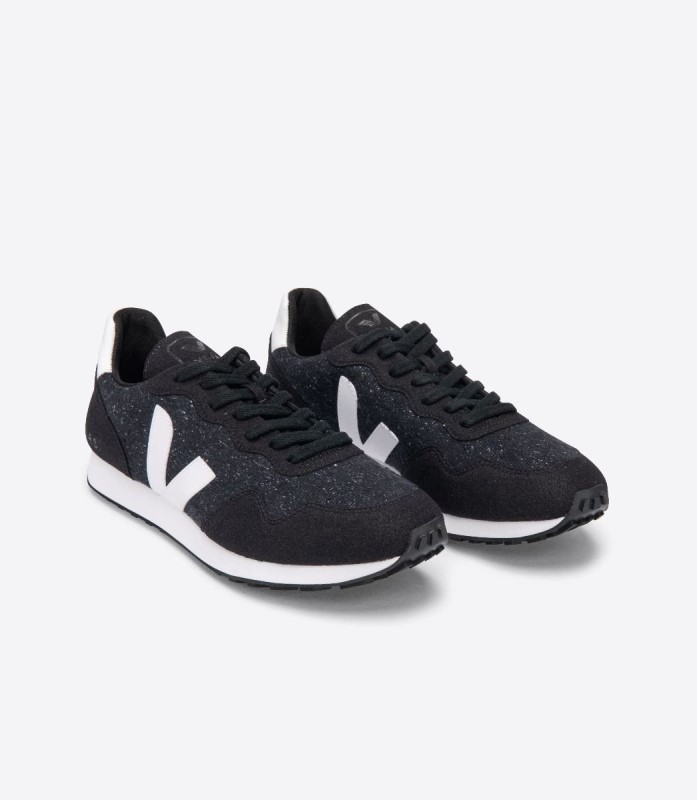 Rec Flannel Dark White Veja Australia