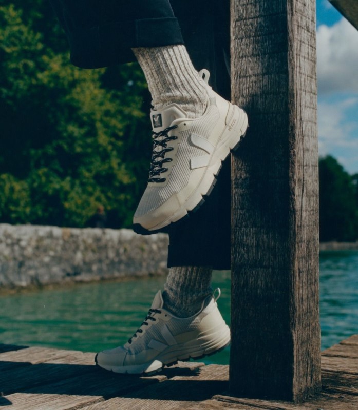 Alveomesh Natural White Perfect Veja Australia