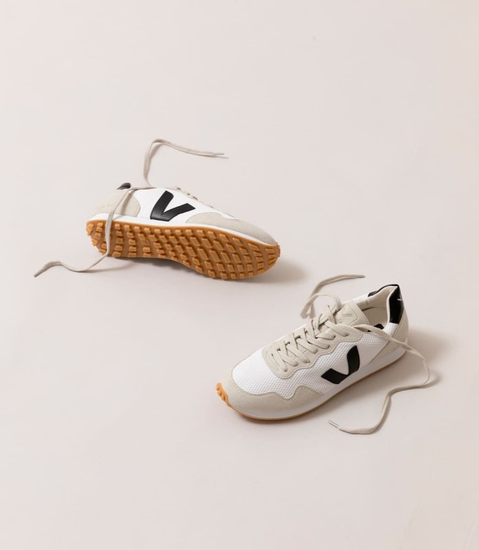 Perfect Rec Alveomesh White Black Natural Veja Australia