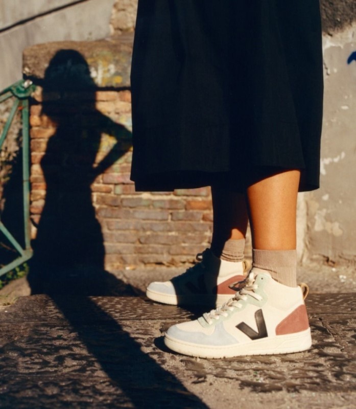 Veja V-15 Suede Multico Natural Black Australia